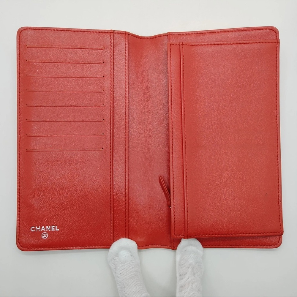 Channel Red Long Wallet - Picture 12 of 16
